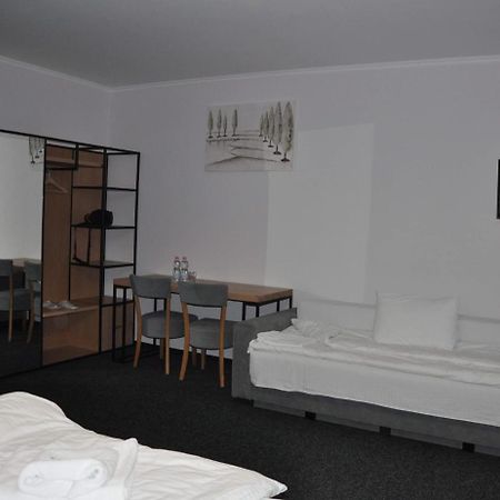 Grofa Room บูโคเวล ภายนอก รูปภาพ