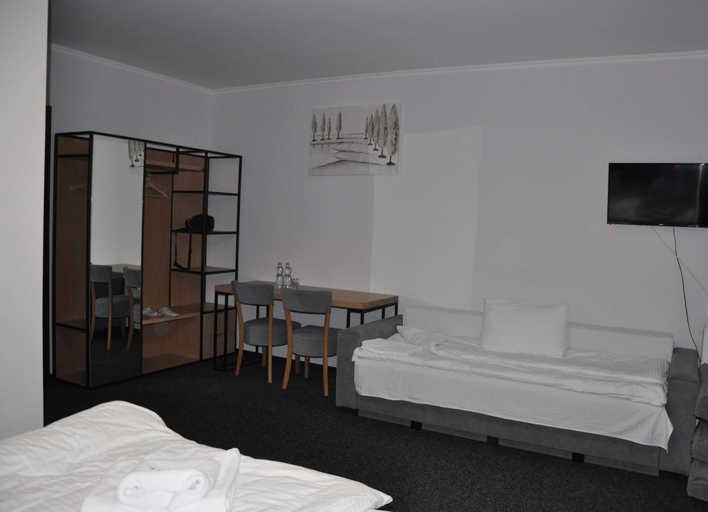 Grofa Room บูโคเวล ภายนอก รูปภาพ