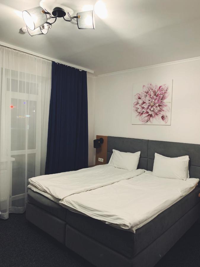 Grofa Room บูโคเวล ภายนอก รูปภาพ