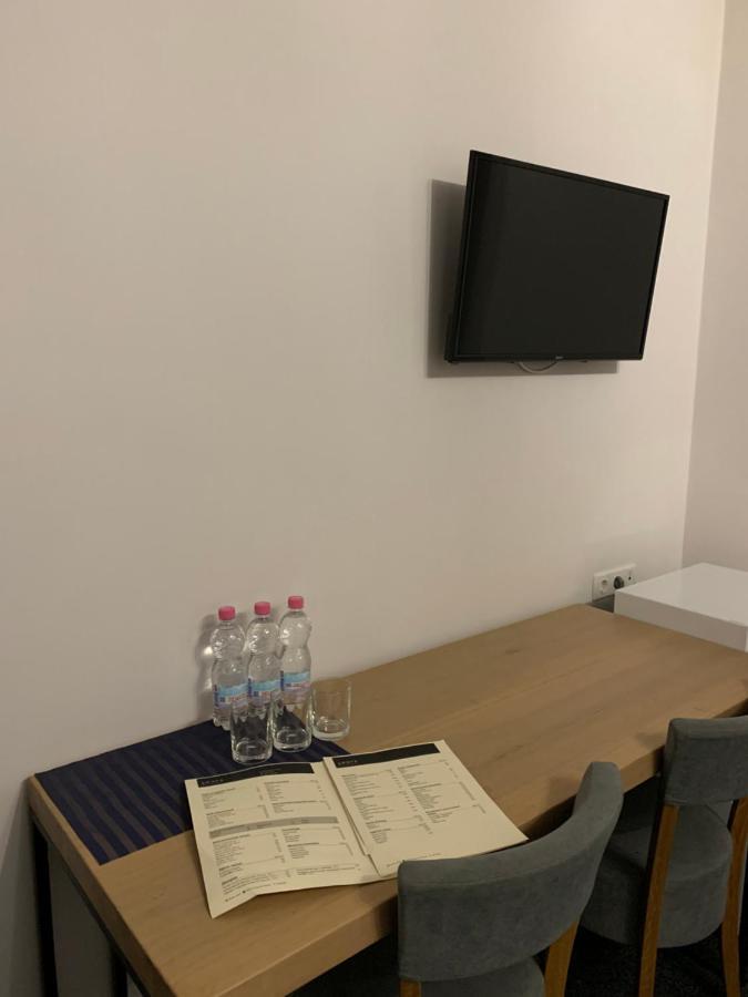 Grofa Room บูโคเวล ภายนอก รูปภาพ